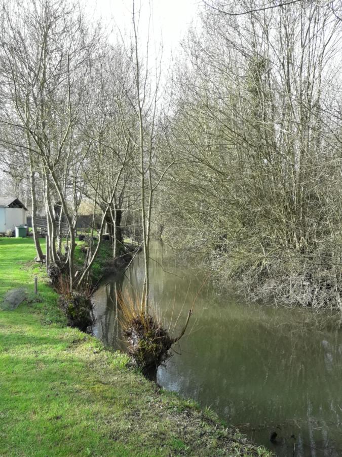 Le Logis De Lange Apt Les Aigrettes Saint-Hilaire-la-Palud المظهر الخارجي الصورة